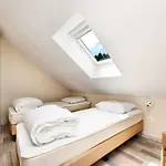 別荘 Fine Group House With Sauna Garden シニー