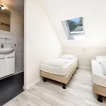 Fine Group House With Sauna Garden 別荘