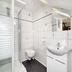 Fine Group House With Sauna Garden 別荘 シニー