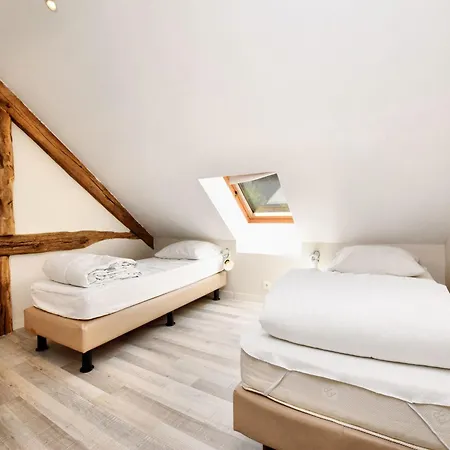 בית נופש Fine Group House With Sauna Garden *