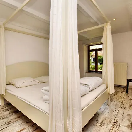 Fine Group House With Sauna Garden Holiday home Chiny